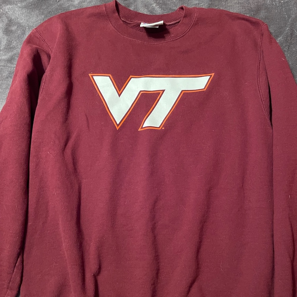 Size Medium Burgundy Virginia Tech university Crewneck